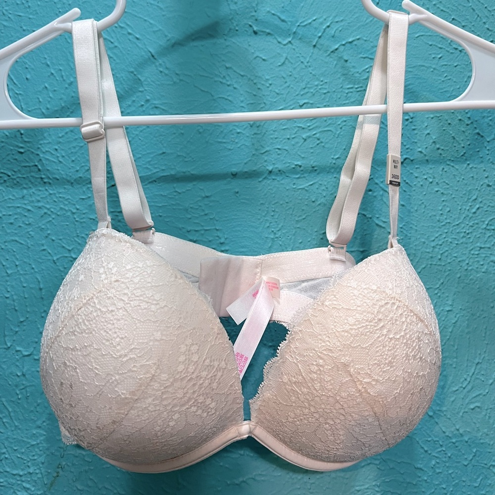This is a push-up bra